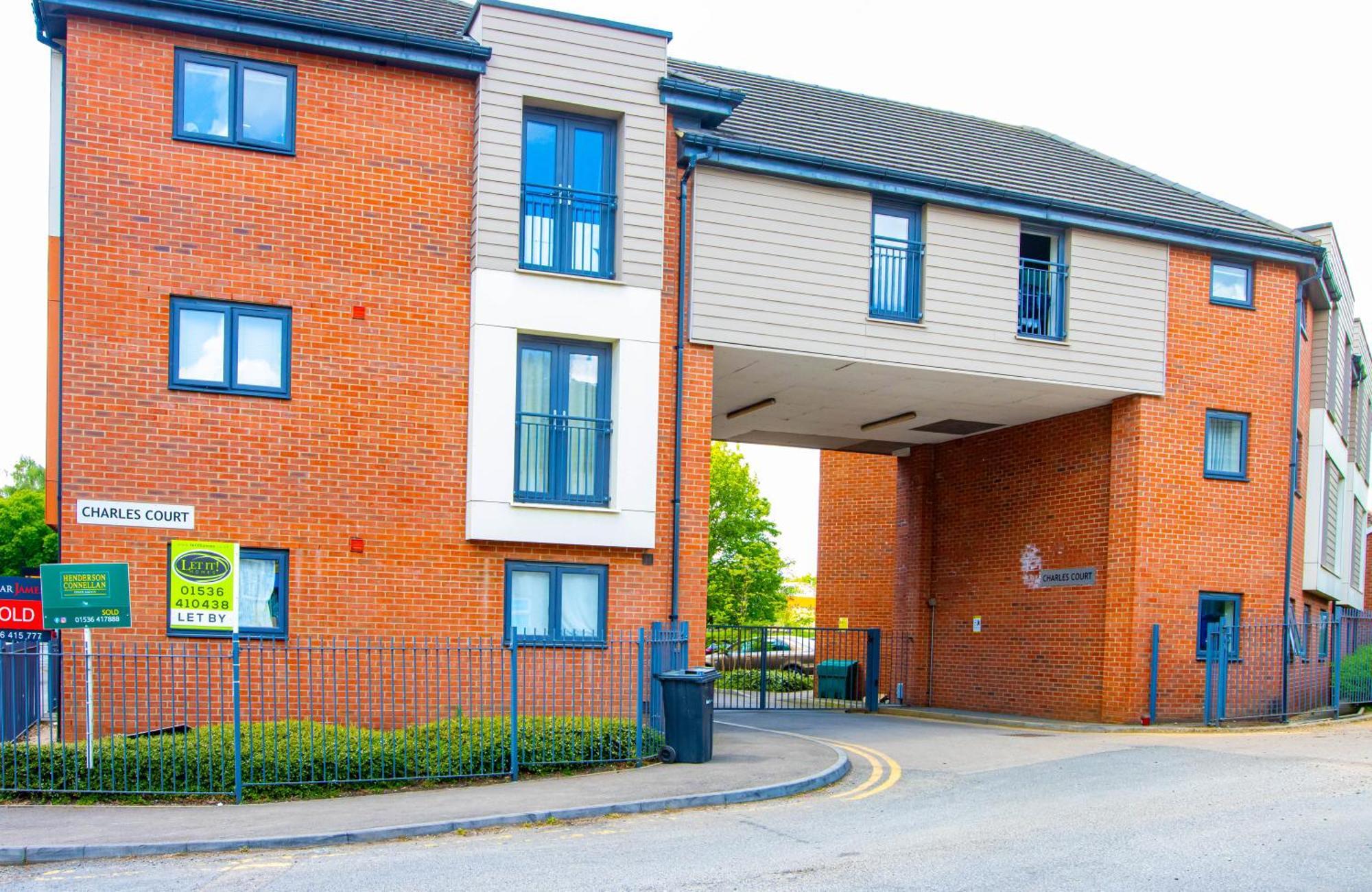 Sianavi Apartments كيترينج المظهر الخارجي الصورة